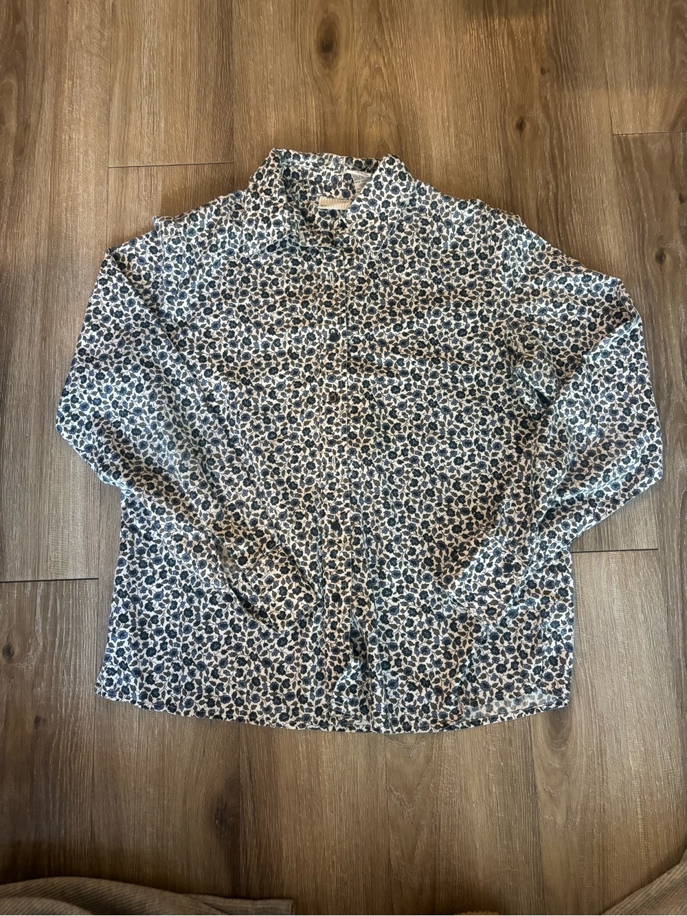 Women’s Blue Floral 100% Cotton Button-Up Shirt